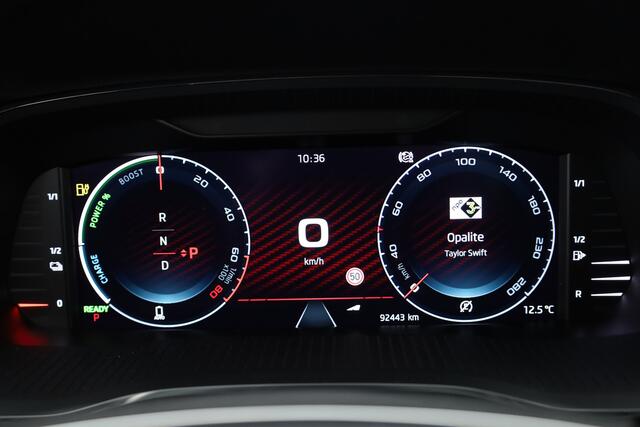 Skoda OCTAVIA 1.4 TSI RS iV PHEV Business | S/K-Dak | HUD | Massage+Memory | Camera+PDC | Canton | Stoel- Stuurverw. | Nav+Carplay | Dodehoek | Bucket-Seats | Sfeerverl. V