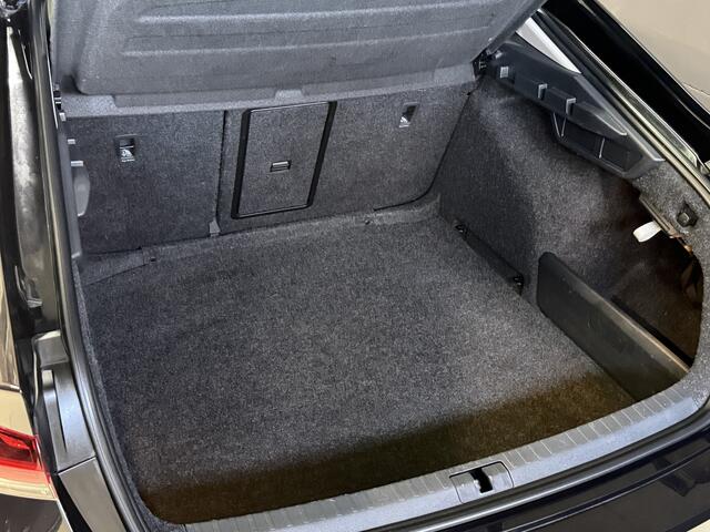 Skoda OCTAVIA 1.0 e-TSI Business Edition | Draadloze lader | Carplay