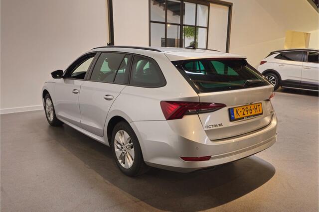 Skoda OCTAVIA Combi 1.0 e-TSI Business Edition - Apple Carplay/Android Auto - Achteruitrijcamera - Navi