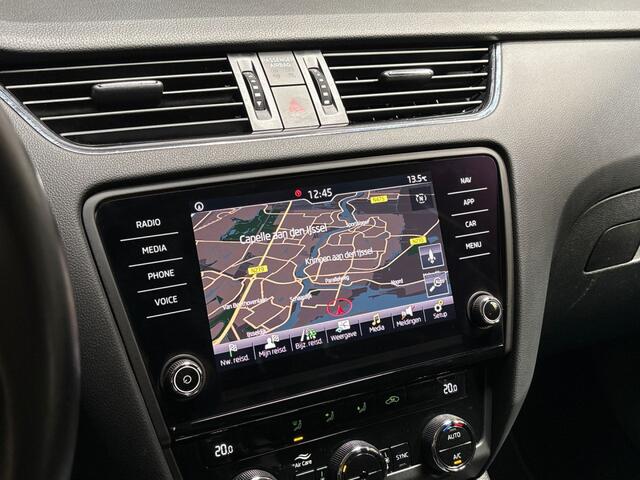 Skoda OCTAVIA Combi 1.0 TSI Sport (APPLE CARPLAY, GROOT NAVI, CLIMATE, CRUISE, SPORTSTOELEN, PARKEERSENSOREN, NIEUWE APK, NIEUWSTAAT)