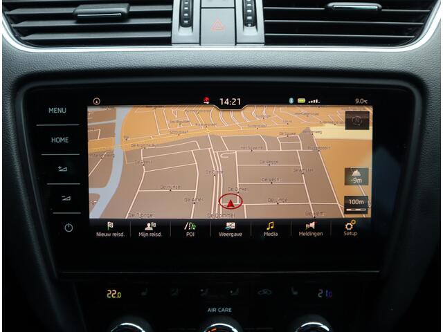 Skoda OCTAVIA Combi 1.6 TDI Greentech Style Business Navi / Climate / Stoelverw / Memory / DAB / Cruise Handgeschakeld