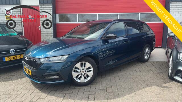 Skoda OCTAVIA Combi 1.0 e-TSI Sport Business AUTOMAAT / SFEER / FULL LED / TREKHAAK / SPORTSTOEL / NAVI / CLIMA / PDC / CARPLAY / NL-AUTO