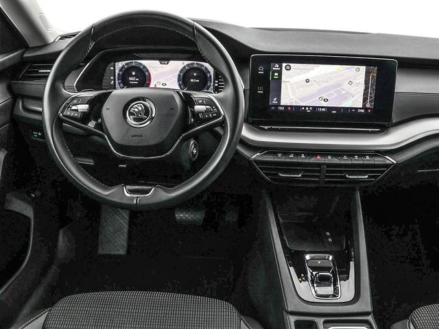 Skoda OCTAVIA Combi 1.0 e-TSI 110pk DSG Business Edition · Apple/Android Car Play · Navigatie · P-Sensoren · Cruise Control · Elek. Achterklep · 16'' Inch · Garantie t/m 01-01-2028 of 100.000km