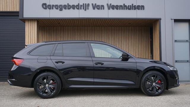 Skoda OCTAVIA Combi 1.4 TSI 245PK RS iV PHEV Business RS-Seats Leder/Alcantara Canton Stuur/stoelverwarming HUD Standkachel Keyless LED 62017km!
