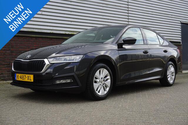 Skoda OCTAVIA 1.0 e-TSI Business Edition/DSG-7/Dealeronderhouden /1e Eigenaar.