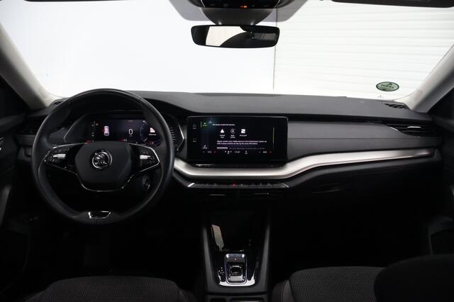 Skoda OCTAVIA Combi 1.4 TSI iV PHEV Business | Trekhaak | Carplay | Keyless