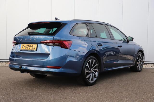 Skoda OCTAVIA Combi 1.0 e-TSI Business Edition Automaat Trekhaak Navigatie Clima Adaptive Cruise 18 inch LMV Parkeersensor Elektrische Achterklep