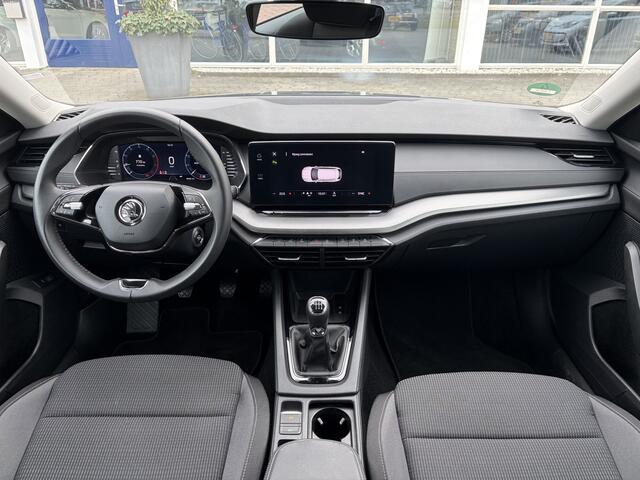 Skoda OCTAVIA Combi 1.0 TSI Business Edition Trekhaak, PDC, Navi, Rijklaar met beurt & garantie!