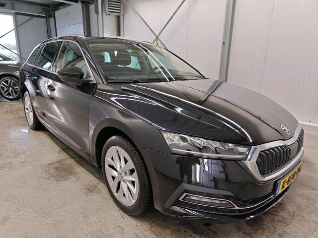 Skoda OCTAVIA Combi 1.0 TSI Business Edition Plus NL-AUTO | PANODAK | TREKHAAK