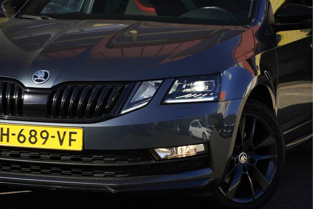 Skoda OCTAVIA Combi 1.0 TSI Sport Plus Business BJ2020 Lmv 17" | Led V+A | Pdc | Trekhaak | App-Connect | Navi | Climate control | Cruise control | Sportstoelen | Sportstuur | Zwarte hemel | Extra getint glas