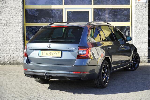 Skoda OCTAVIA Combi 1.0 TSI Sport Plus Business BJ2020 Lmv 17" | Led V+A | Pdc | Trekhaak | App-Connect | Navi | Climate control | Cruise control | Sportstoelen | Sportstuur | Zwarte hemel | Extra getint glas