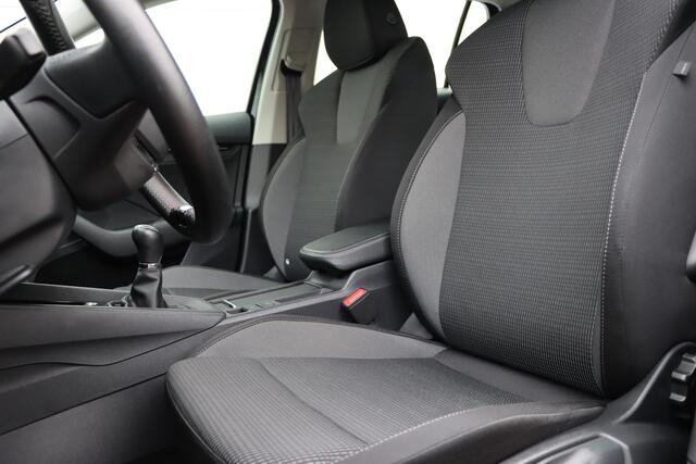 Skoda OCTAVIA Combi 1.0 TSI | Ambition | 110pk | Adaptive | Carplay | Sensoren Achter