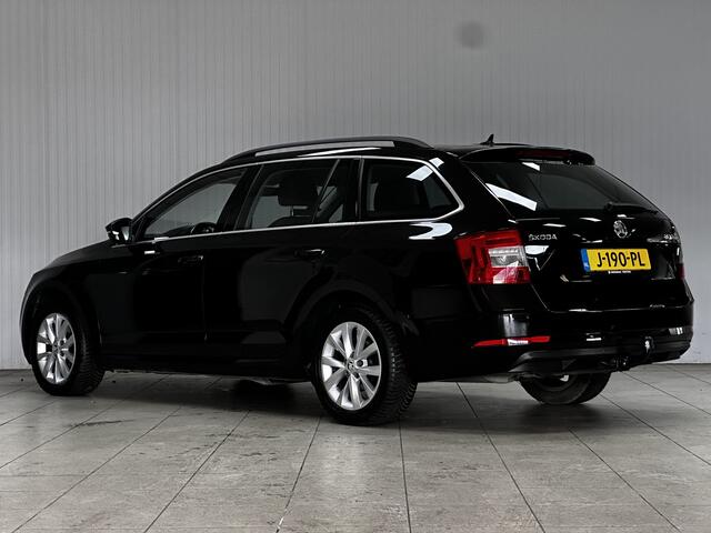 Skoda OCTAVIA Combi 1.5 TSI Greentech Business Edition /150PK! /AUTOMAAT! /Trekhaak! /Apple + Android /Navi /Climat /Cruise /Elek. pakket /Stoelverw. /Bluetooth /Multi. LEDER Stuur /16"LMV /PDC /Extra getint glas.