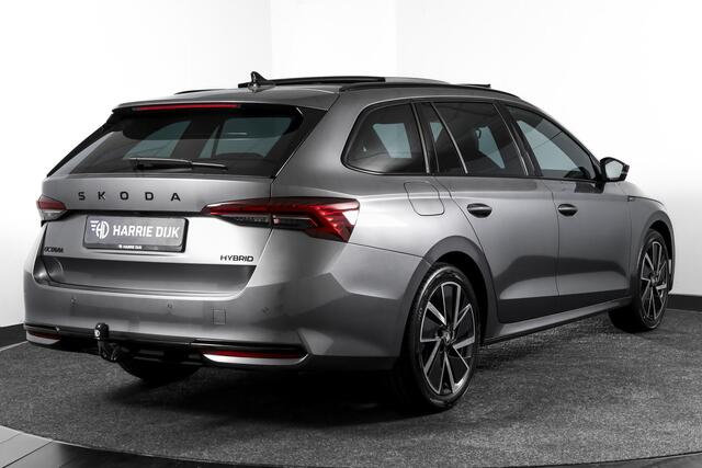 Skoda OCTAVIA Combi 1.5 TSI MHEV 150 PK Sportline Tour | S/K-Panodak | Elek. Trekhaak | Matrix Led | Adapt. Cruise | Winterpakket | 13 inch Navi | Camera | NAV + App. Connect | ECC | Elek. Klep | LM 18" | 3196