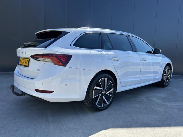 Skoda OCTAVIA Combi 1.4 TSI iV PHEV 1e EIGENAAR METALLIC VIRTUAL COCKPIT ADAPT CRUISE LED NAVI ECC TREKHAAK