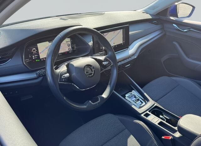 Skoda OCTAVIA Combi TSI iV 204PK PHEV BUSINESS EDITION TREKHAAK/NAVI/CARPLAY