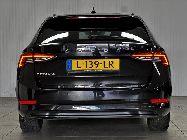 Skoda OCTAVIA Combi 1.0 TSI Business Edition/ Virtual Dashb./ Keyless-GO/ Elek. Kofferklep/ LED Koplampen/ Extra getint glas/ Apple + Android/ DAB+/ Navi/ Clima/ Cruise/ Bluetooth/ Multi. LEDER. Stuur/ 16'' LMV/ Dakrails.