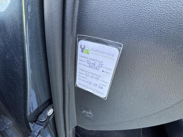 Skoda OCTAVIA Combi 1.5 TSI 150pk DSG Sport Business Navigatie Climate Control Sportstoelen Trekhaak