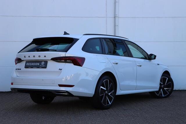 Skoda OCTAVIA Combi 1.4 TSI iV PHEV Sportline Business 204pk DSG6 | SOH 95,2% | HUD | Stoelverw voor- en achter | Adaptive
