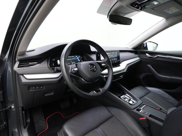 Skoda OCTAVIA Combi 1.4 TSI 204 pk DSG PHEV Business Edition Plus | Matrix LED | Achteruitrijcamera | Adaptive Cruise | Elektrische achterklep | Stuur-/stoelverwarming