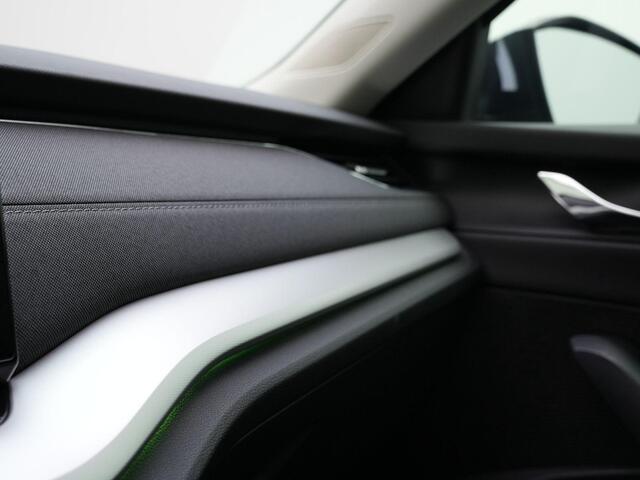 Skoda OCTAVIA Combi 1.4 TSI 204 pk DSG PHEV Business Edition Plus | Matrix LED | Achteruitrijcamera | Adaptive Cruise | Elektrische achterklep | Stuur-/stoelverwarming