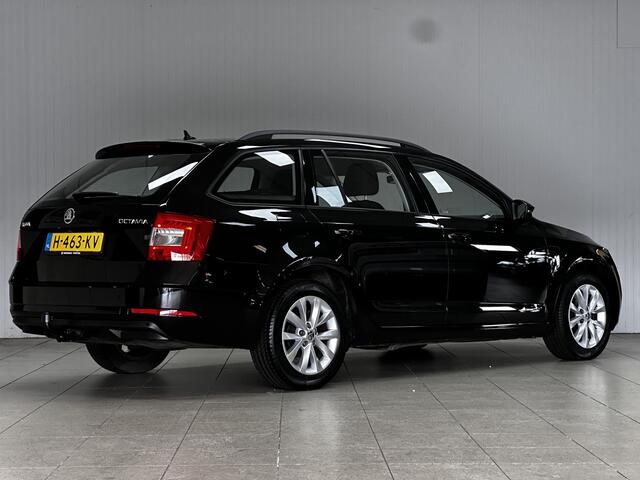 Skoda OCTAVIA Combi 1.0 TSI Greentech Business Edition/ Apple + Android/ Trekhaak/ 16'' LMV/ Navi/ Clima/ Cruise/ Elek. pakket/ Isofix/ Bluetooth/ Armsteun/ Multi. LEDER. Stuur/ Mistl./ PDC/ Dakrails.