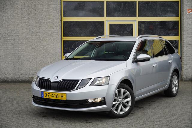 Skoda OCTAVIA Combi 1.0 TSI Ambition Business BJ2019 Lmv 16" | Led | Pdc | App-Connect | Navi | Climate control | Cruise control | Sportstuur | Verwarmde voorstoelen | Extra getint glas