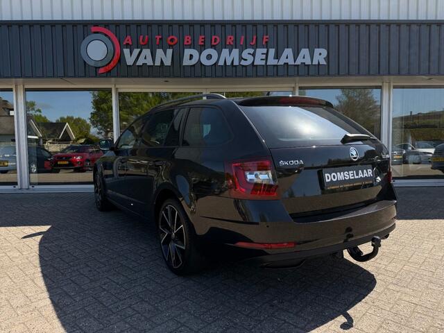 Skoda OCTAVIA Combi 1.5 TSI Greentech Sport Business - Automaat NL Auto Navi Apple Carply Android Auto Camera