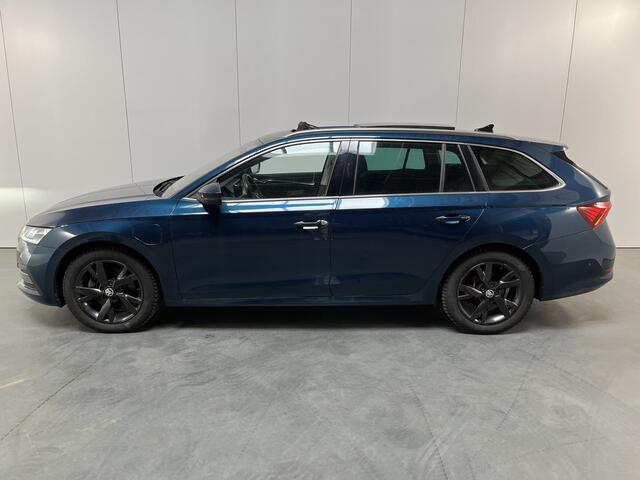 Skoda OCTAVIA Combi 1.4 TSI iV PHEV Style / AUTOMAAT/ PANO/ DCC/ STUUR+STOELVERWARM./ PARK.SENSOR.V+A/ CAMERA/ MEMORY SEAT/ DODEHOEK/ ACC/ ELEK.ACHTERKLEP/ HEAD-UP/ KEYLESS/ SMARTLINK/ NAVI/ DAB/ CLIMA/ LED/ 18'' LMV
