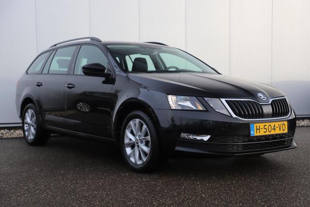 Skoda OCTAVIA Combi 1.0 TSI Greentech Business Edition NAP Trekhaak LMV Navigatie Carplay Android Climate Cruise Control LED Parkeersensor