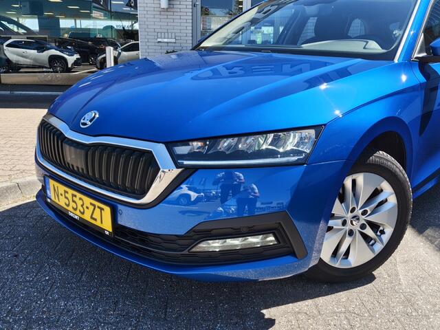 Skoda OCTAVIA Combi 1.0 TSI Business Edition | Navi | Sensoren v/a | El. Achterklep
