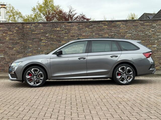 Skoda OCTAVIA Combi 1.4 TSI RS IV Panodak Head-Up ACC Canton Standkachel