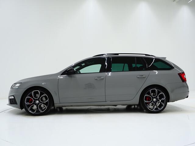 Skoda OCTAVIA Combi 2.0 TSI RS 245PK | Panoramadak | Sportstoelen | Canton | Keyless | Carbon | Camera | Sfeerlicht | Carplay
