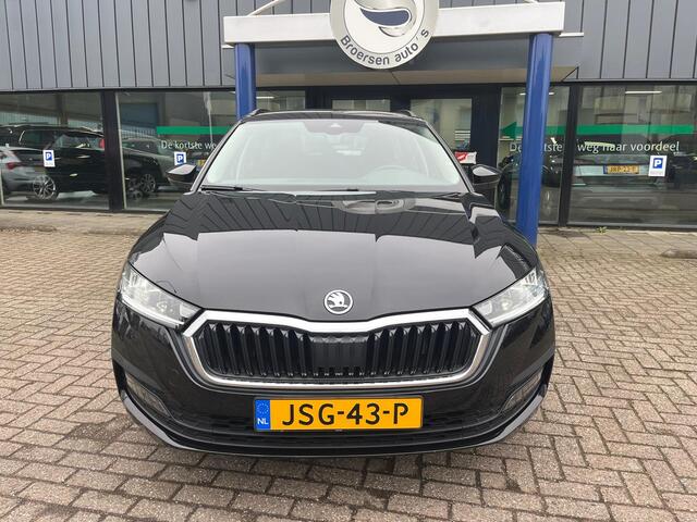 Skoda OCTAVIA Combi 1.4 TSI iV 204pk PHEV DSG Business Edition met Stoel- en S