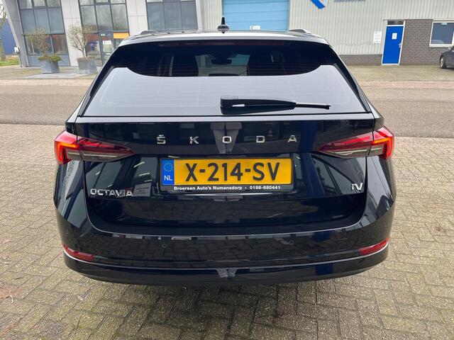 Skoda OCTAVIA Combi 1.4 TSI iV 204pk PHEV DSG Business Edition met Stoel- en S