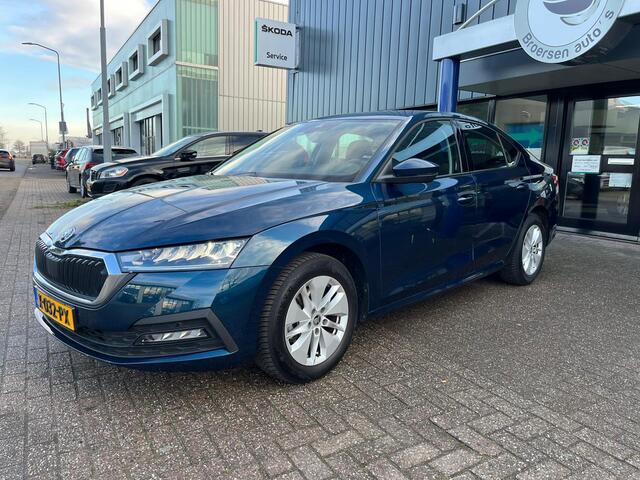 Skoda OCTAVIA 1.5 TSI MHEV 150pk DSG Business Edition met Trekhaak, DigiDash e