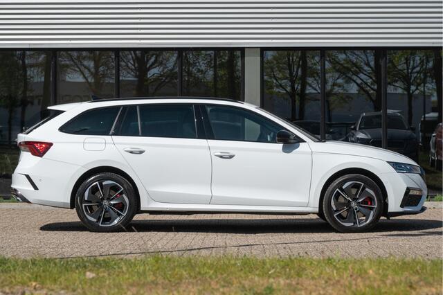 Skoda OCTAVIA Combi 1.4 TSI RS iV PHEV Business | Trekhaak | DCC | Camera | Stoel- Stuurverw. | ACC