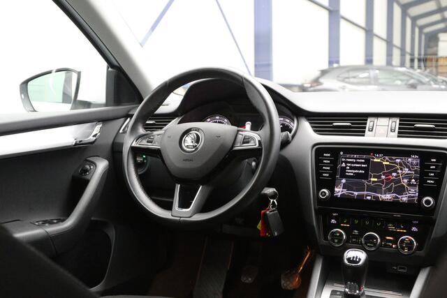 Skoda OCTAVIA Combi 1.0 TSI 115 PK Greentech Style Business, Stoelverwarming, Climate Control, Navigatie