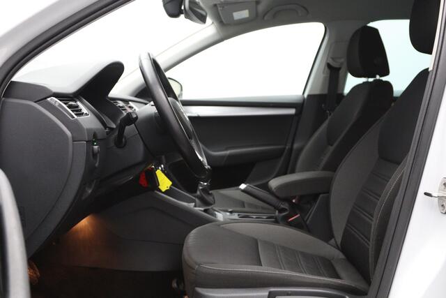 Skoda OCTAVIA Combi 1.0 TSI 115 PK Greentech Style Business, Stoelverwarming, Climate Control, Navigatie