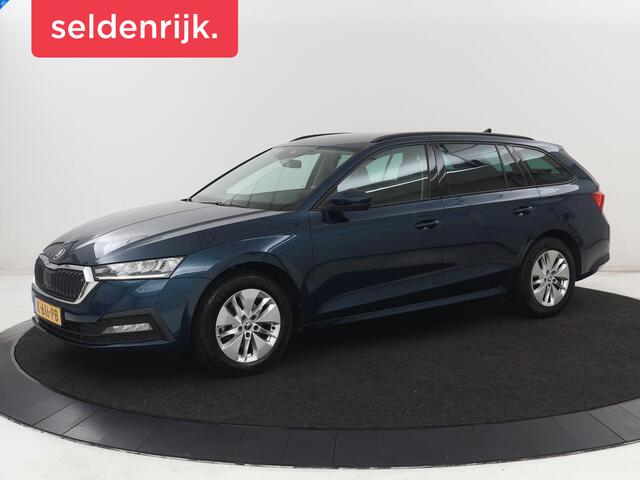 Skoda OCTAVIA 1.0 e-TSI Business Edition | Stoelverwarming | Carplay | Navigatie | Full LED | Digital Cockpit | Cruise control | Parkeerhulp | Climate control | Bluetooth | Getint glas