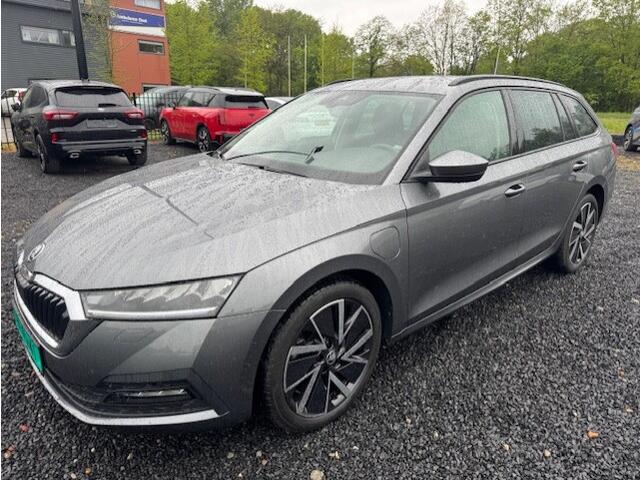 Skoda OCTAVIA 1.4 TSI iV Clever, agr stoelen, winterpakket, camera, pdc