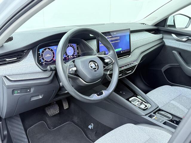 Skoda OCTAVIA Combi 1.5 TSI MHEV First Edition | 116 PK | Automaat | Cruise control | Achteruitrijcamera | Keyless | Climate control |