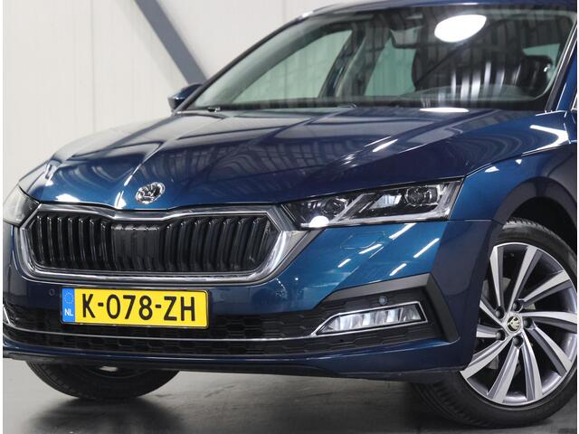 Skoda OCTAVIA 110PK Edition Plus | 1ste eigenaar | AppleCarplay/AndroidAuto | Alcantara/LEER | Trekhaak | Camera | 18"LMV | LEDmatrix | Stuur/Stoel/ACHTERBANK/Verwarming | Navigatie | Cruise Control | Sfeerverlichting | Keyless | Isofix | Privacy Glass | Parkeersensor