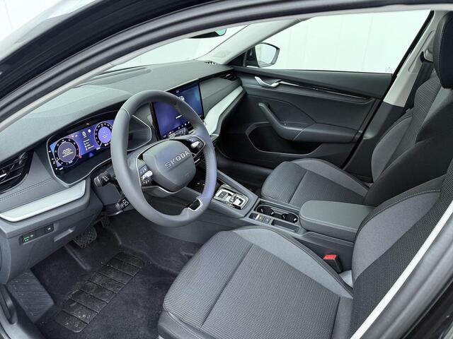 Skoda OCTAVIA Combi Business Edition Plus 1.5 TSI 115 PK DSG | Automaat | Trekhaak | Winterpakket |