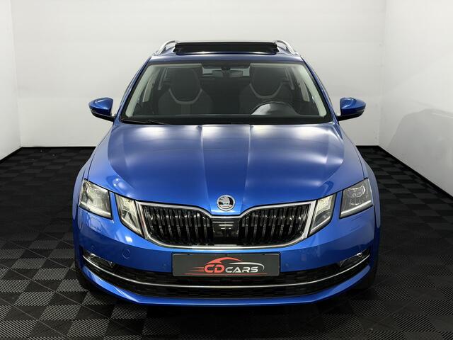 Skoda OCTAVIA Combi 1.0 TSI Greentech Style Business Panoramadak, Navi, Parkeersensoren, Keyless start, Cruise control, Stoelverwarming, A start stop, Lichtmetalen velgen
