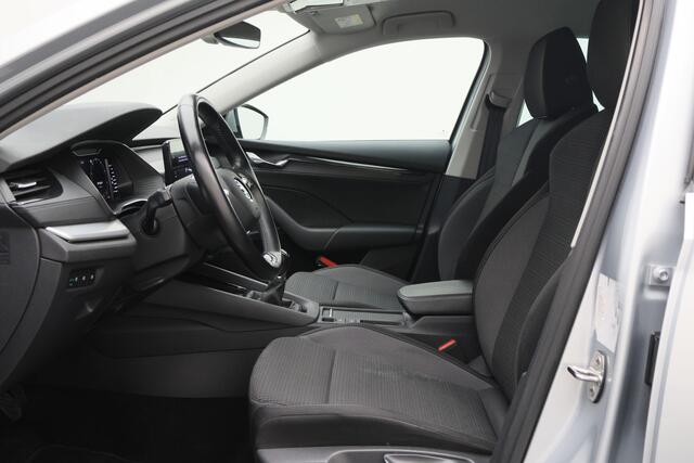 Skoda OCTAVIA Combi 1.0 TSI Business Edition Virtual Cockpit, Cruise, Apple Carplay, Sfeerverlichting, LED, DAB, PDC, 16''