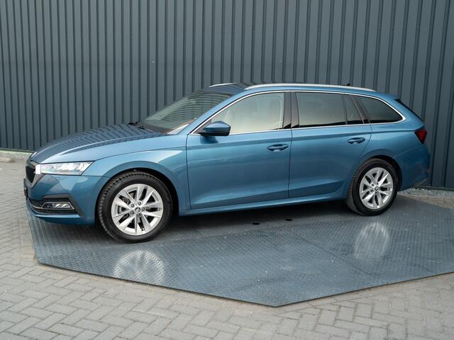 Skoda OCTAVIA Combi 1.0 TSI Business Edition Plus | Panodak | Elk. A. klep | Camera | Adapt. Cr. | Prijs Rijklaar!!