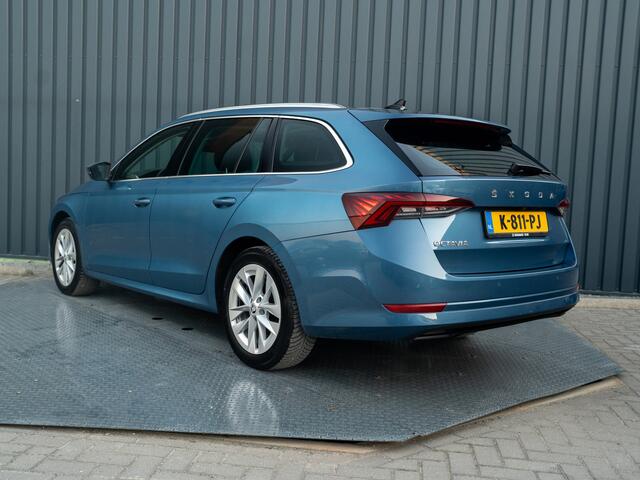 Skoda OCTAVIA Combi 1.0 TSI Business Edition Plus | Panodak | Elk. A. klep | Camera | Adapt. Cr. | Prijs Rijklaar!!