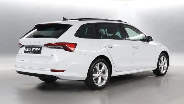 Skoda OCTAVIA Combi 1.4 TSI iV 204pk PHEV Business Edition / Panoramadak / Smart Link / Stoelverwarming