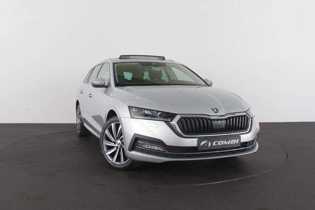 Skoda OCTAVIA Combi 1.4 TSI iV PHEV Style > Plug in Hybride/Pano.dak/Trekhaak/Winterpakket...